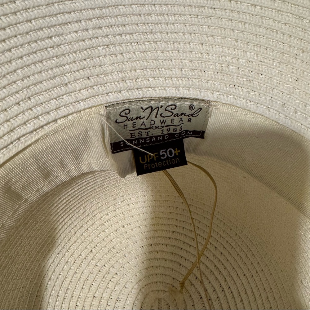 White & Black Chic Sun hat - Picture 7 of 7
